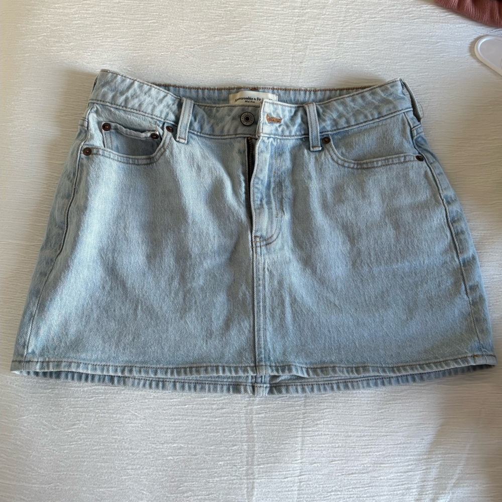 Abercrombie & Fitch Light Blue Denim Skirt Curve Love 25 Mid Rise